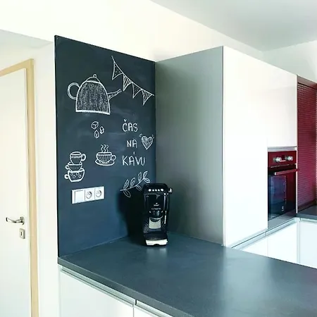 Apartmany Na Zahradni Breclav Exterior photo