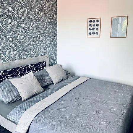 Apartmany Na Zahradni Breclav Room photo