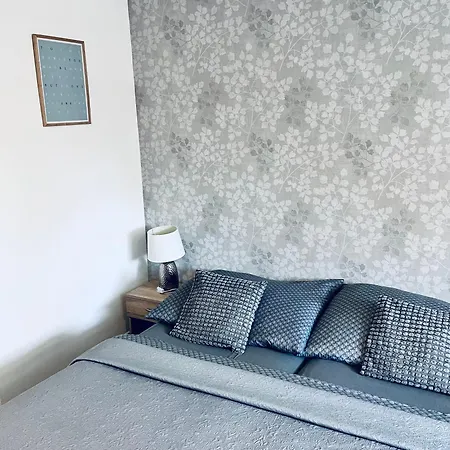 Apartmany Na Zahradni Breclav Exterior photo