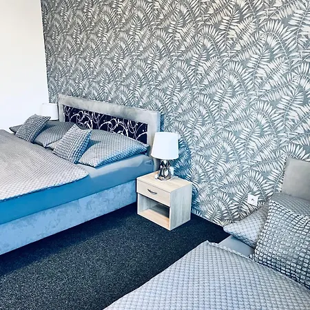 Apartmany Na Zahradni Breclav Room photo