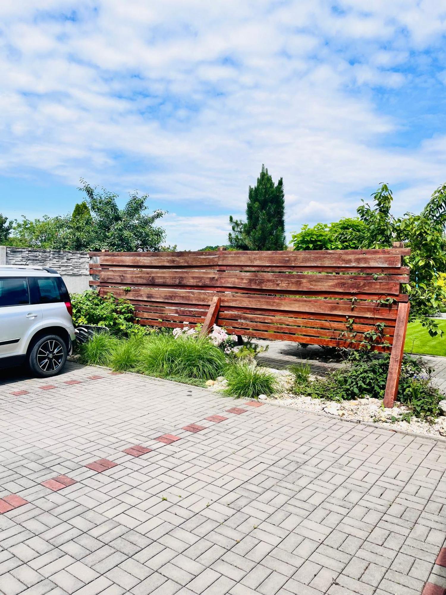 Na Zahradni Apartment *