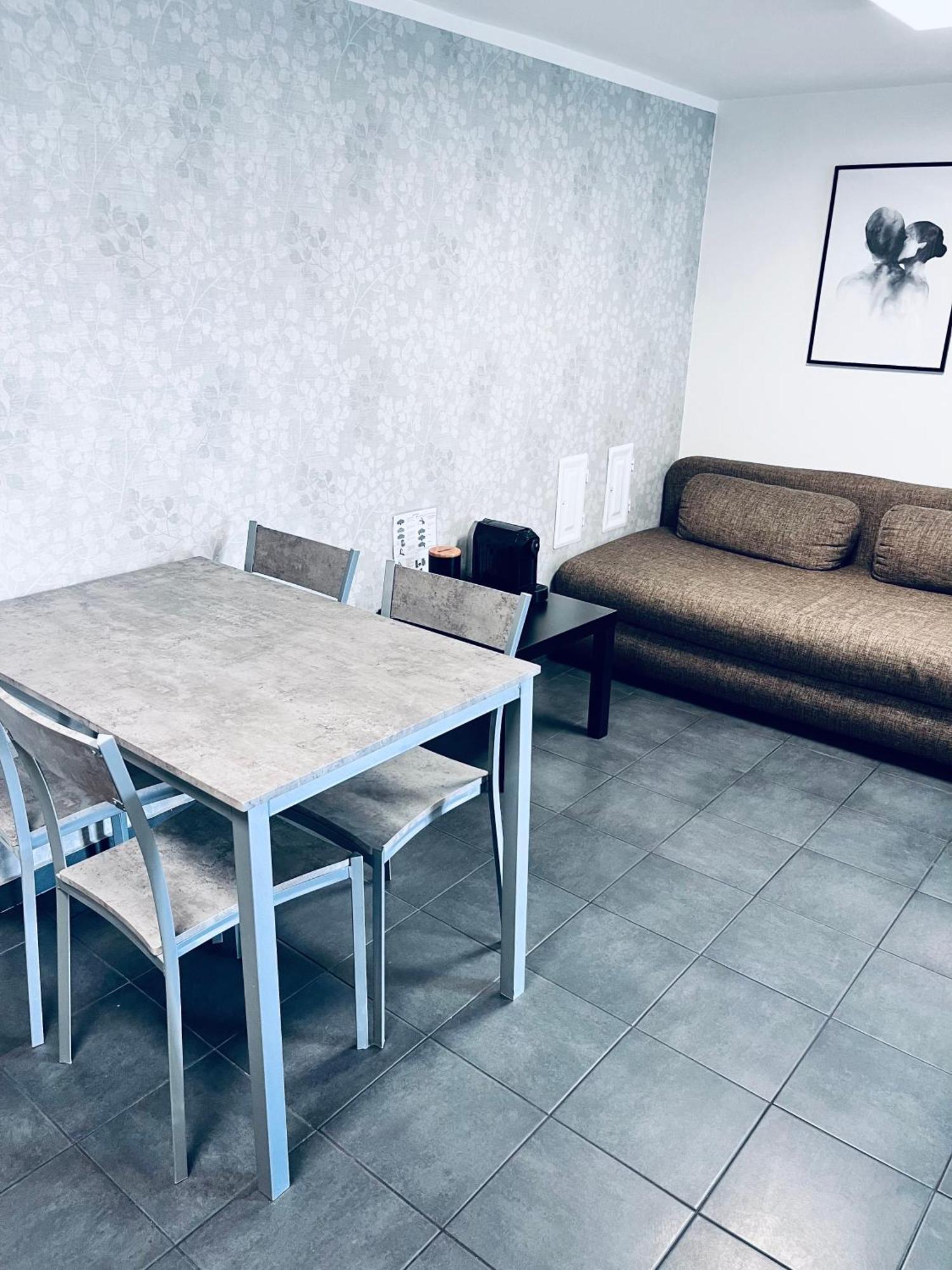 Na Zahradni Apartment *